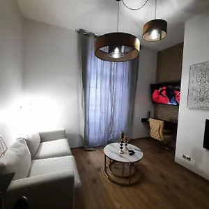 : Magnifique Studio En Face De La Gare Appartement Rennes